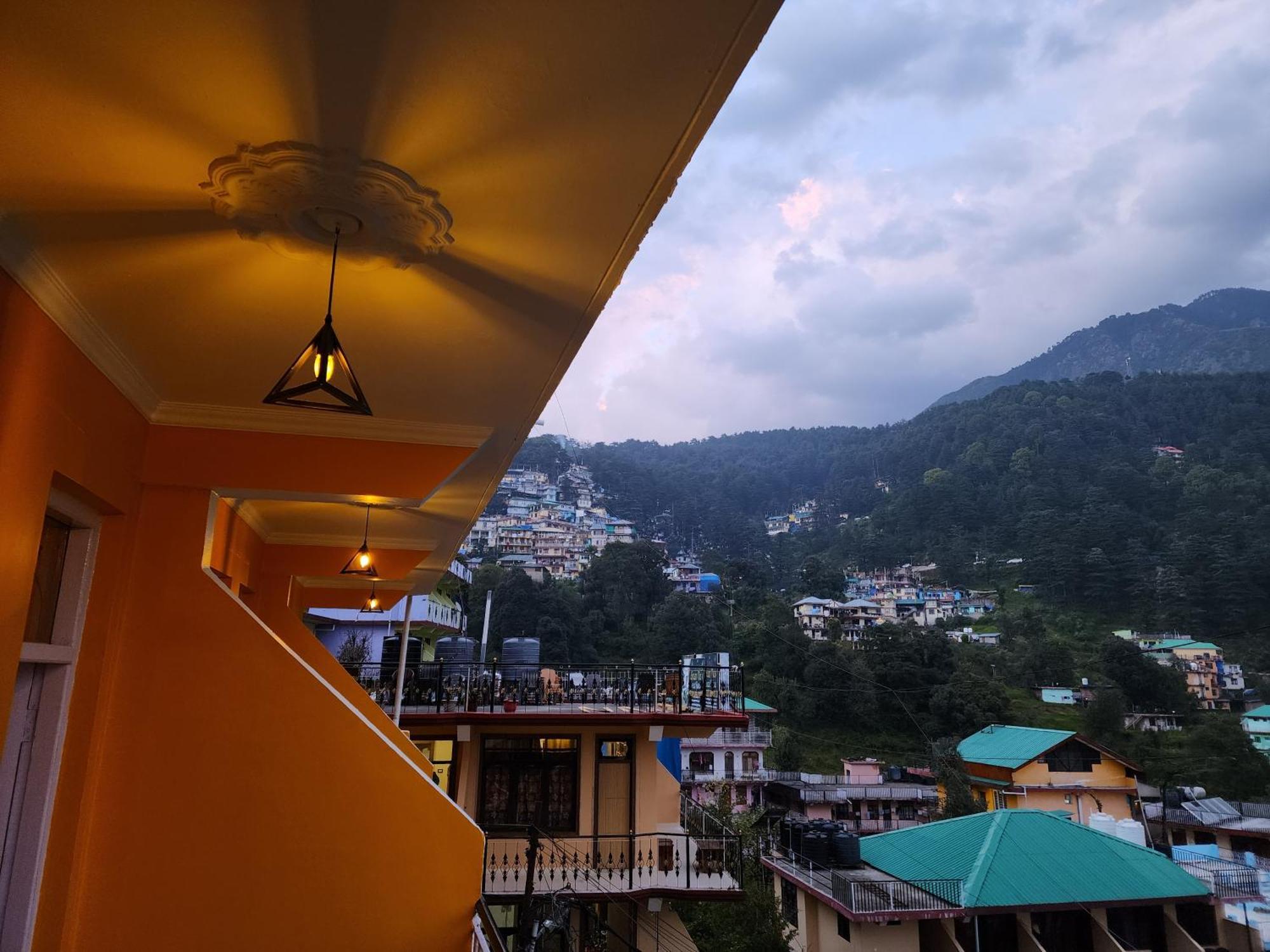 The Bougainvillea, Mcleodganj Dharamszala Kültér fotó